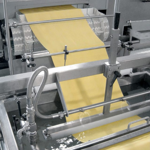 What Are the Differences Between Dry Pasta and Fresh Pasta Lines?