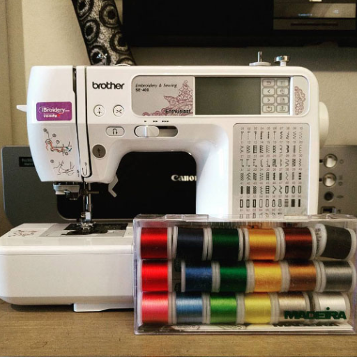 How Does the Brother SE400 Handle Thread and Bobbin Usage