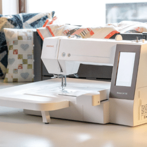 What Makes the Bernina 700 EIs the Memory Craft 550E Suitable for Large Embroidery DesignsStand Out