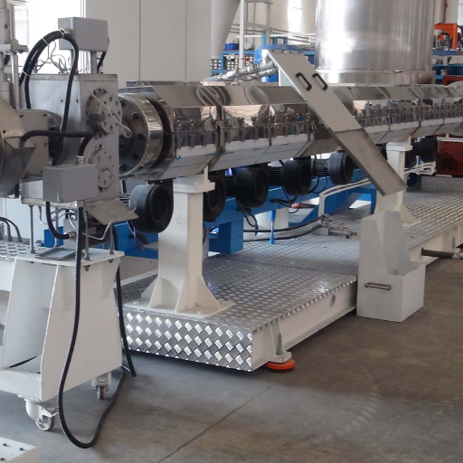 How to Choose Between Single Screw and Twin Screw Extruders for HDPE Pipe Production