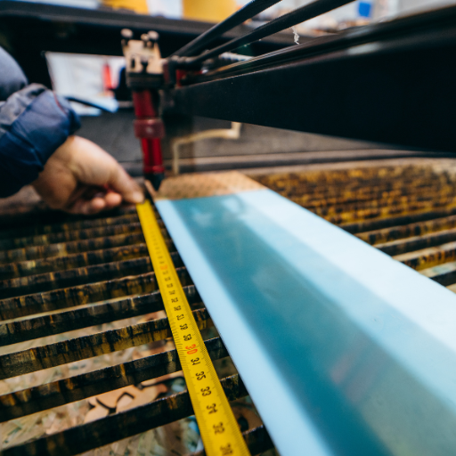 What are the advantages of using a CO2 laser cutter